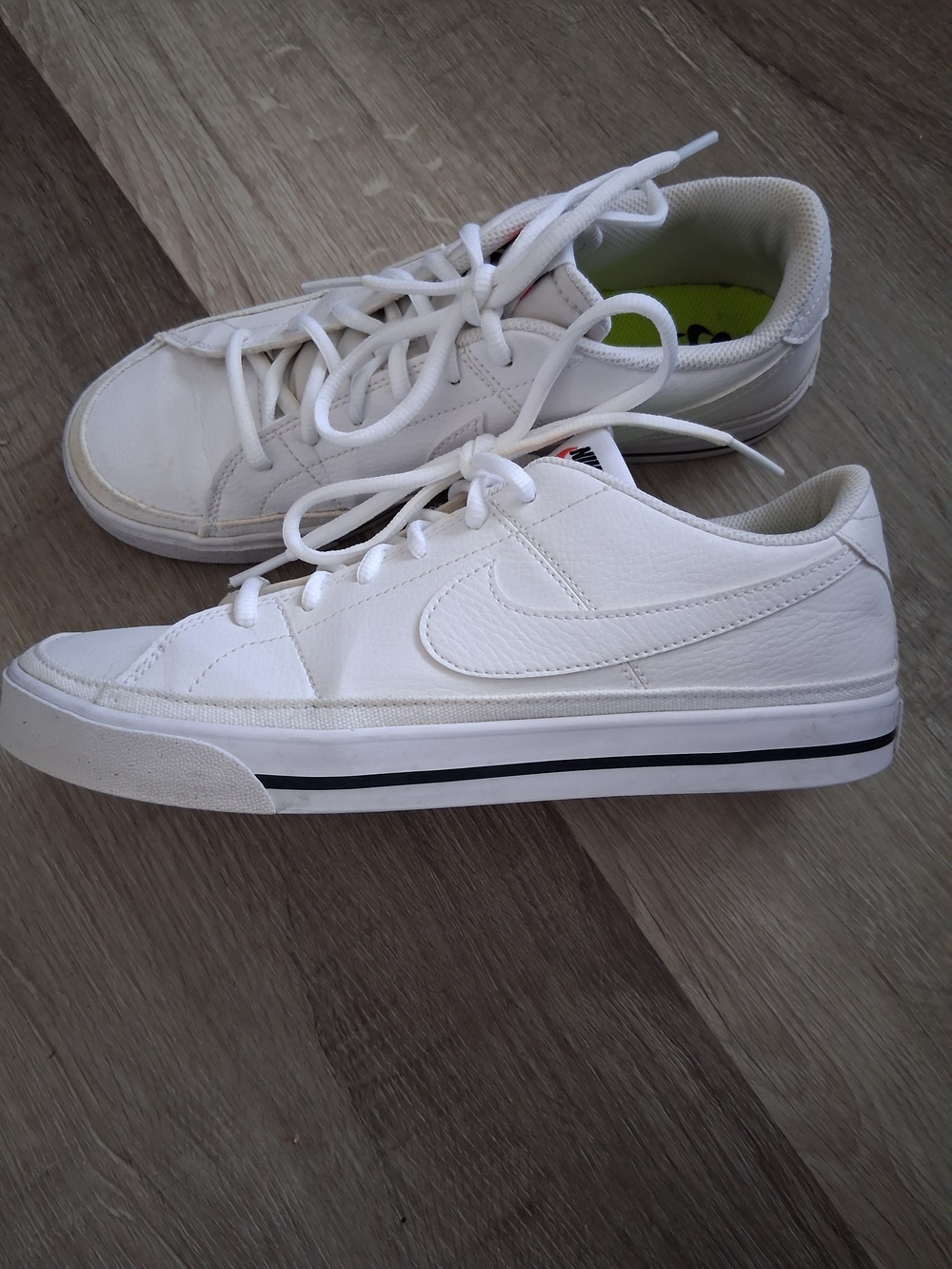 Nike White Low-Top Court Legacy Sz 9.5 Womens Synthetic Leather
